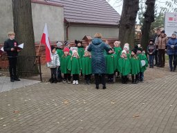 2024-11-11 &quot;Śpiewające skrzaty&quot; patriotycznie